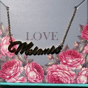 Chic Gold 'Melanie' Necklace